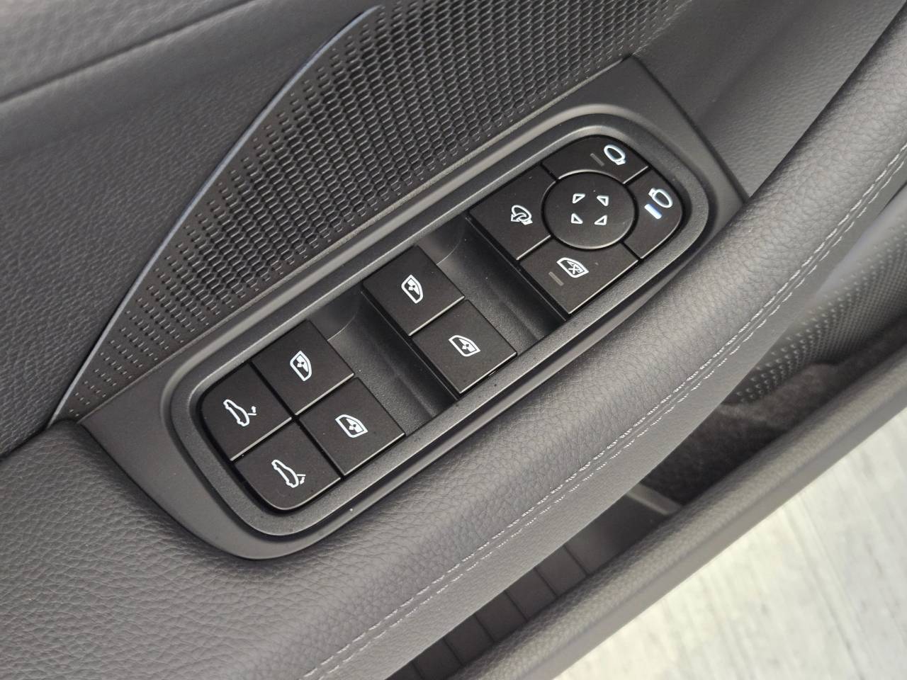 2025 Porsche Panamera Panamera