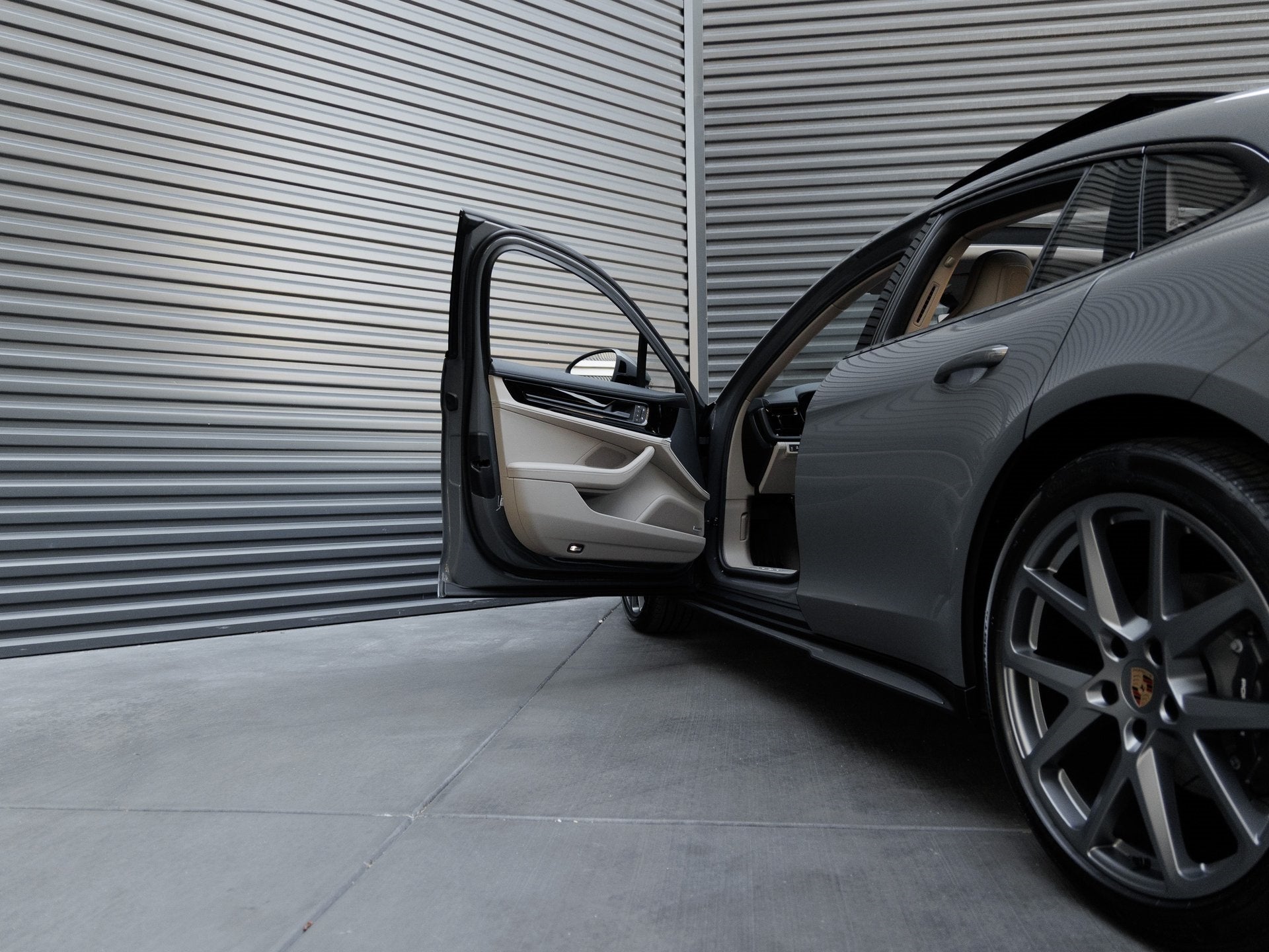 2026 Porsche Panamera Base