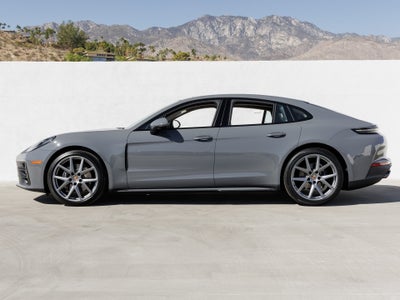 2026 Porsche Panamera Base