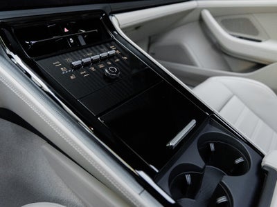 2026 Porsche Panamera Base