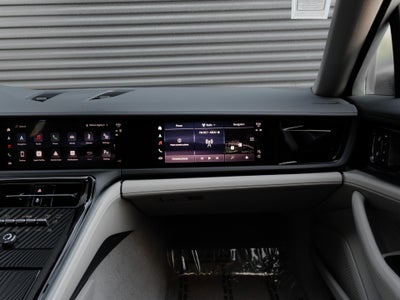 2026 Porsche Panamera Base