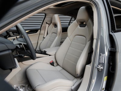 2026 Porsche Panamera Base