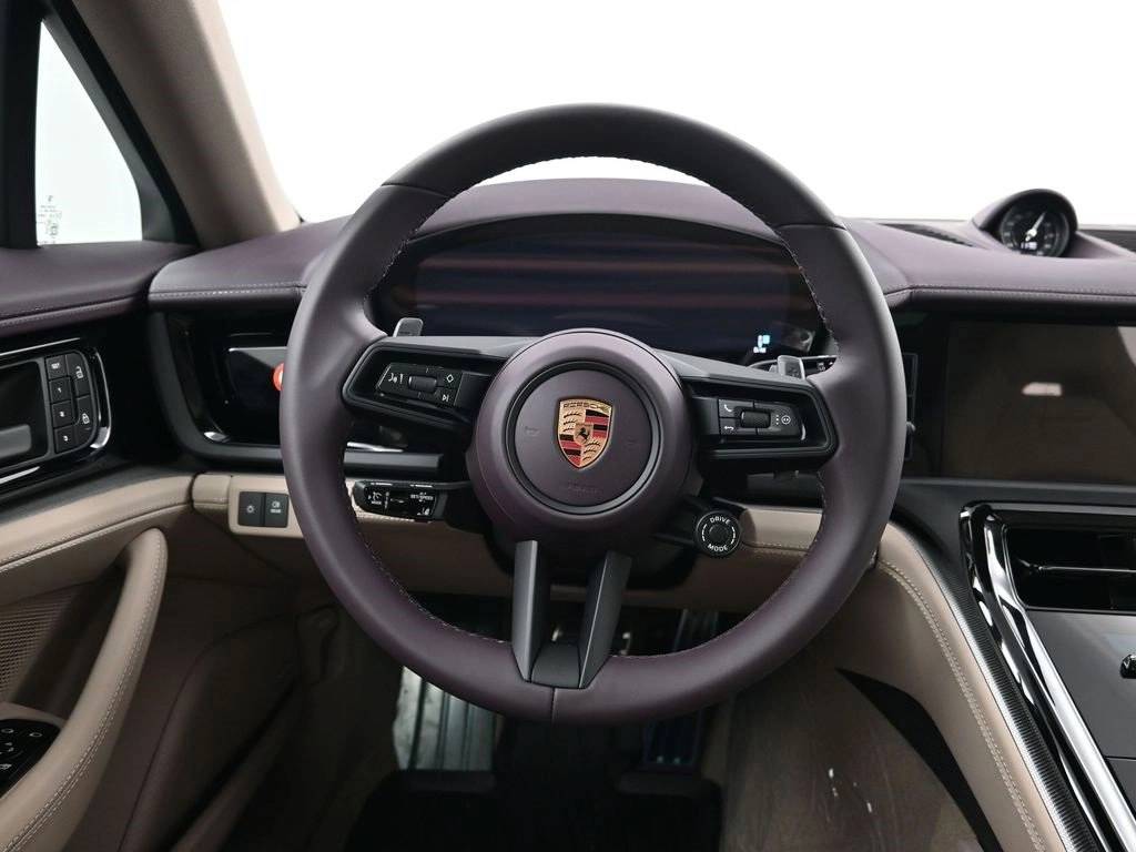 2026 Porsche Panamera 4