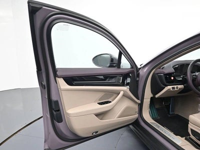 2026 Porsche Panamera 4