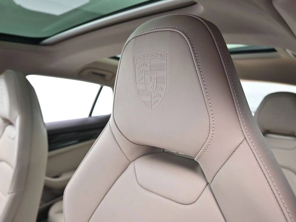 2026 Porsche Panamera 4