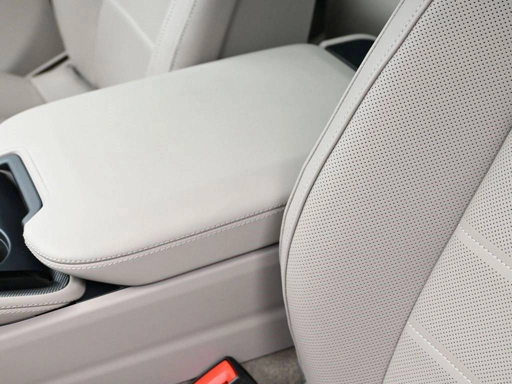 2026 Porsche Panamera 4