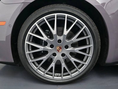2026 Porsche Panamera 4
