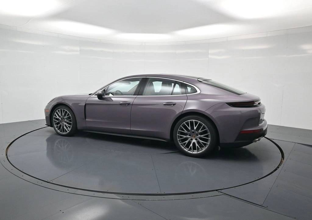 2026 Porsche Panamera 4