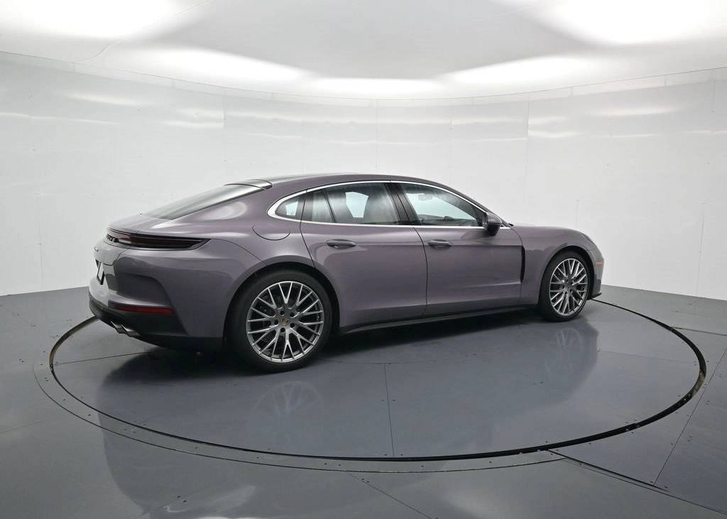 2026 Porsche Panamera 4