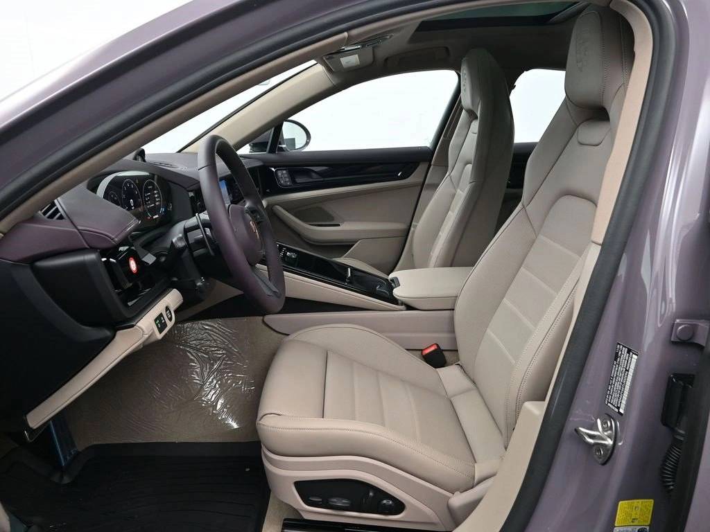 2026 Porsche Panamera 4