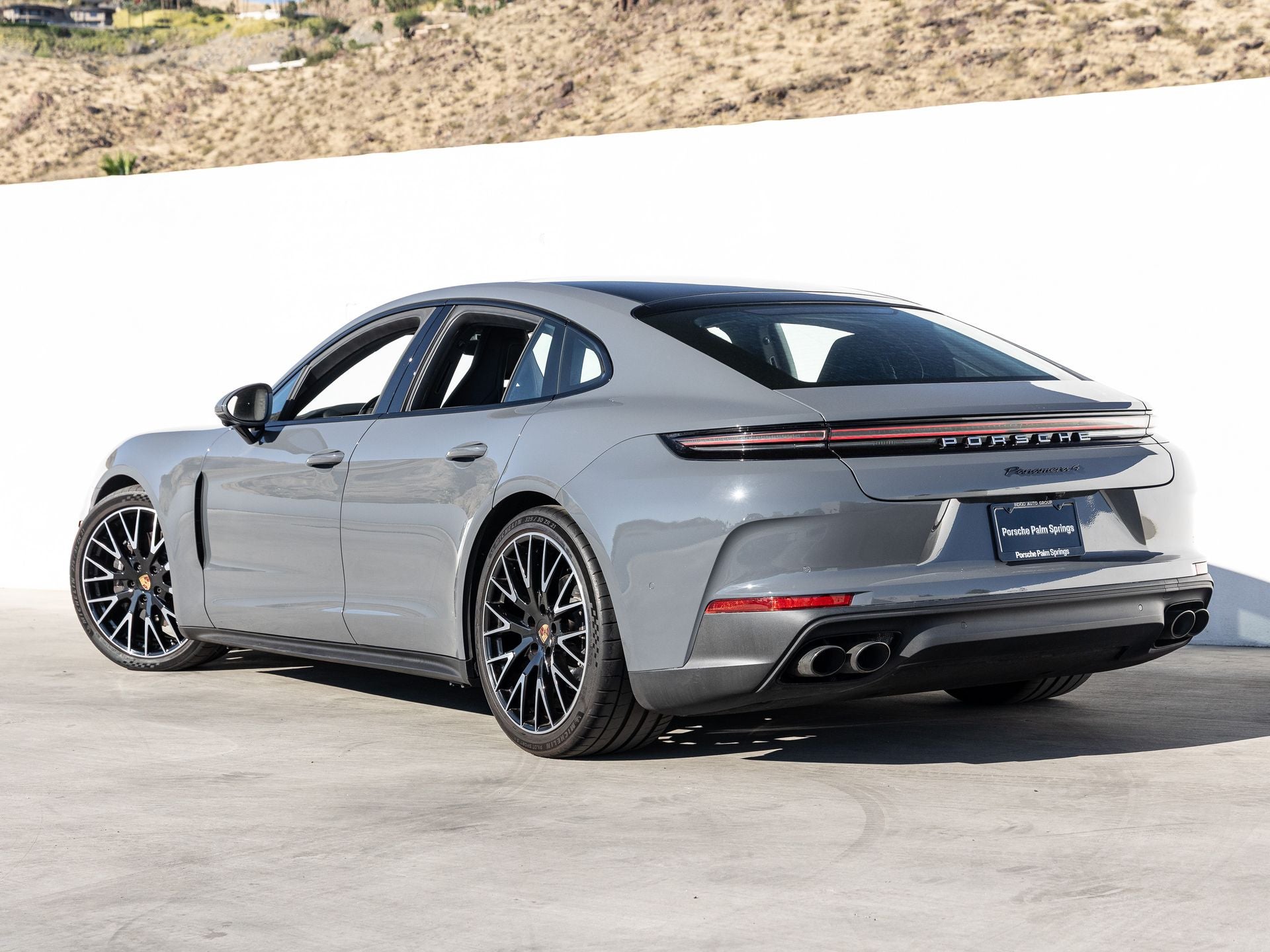 2025 Porsche Panamera Panamera 4