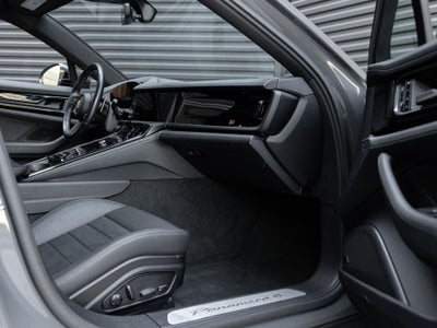 2025 Porsche Panamera Panamera 4