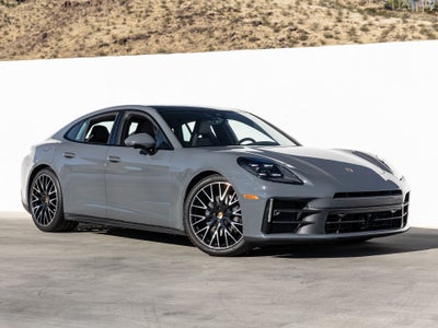 2025 Porsche Panamera Panamera 4