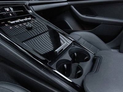 2025 Porsche Panamera Panamera 4