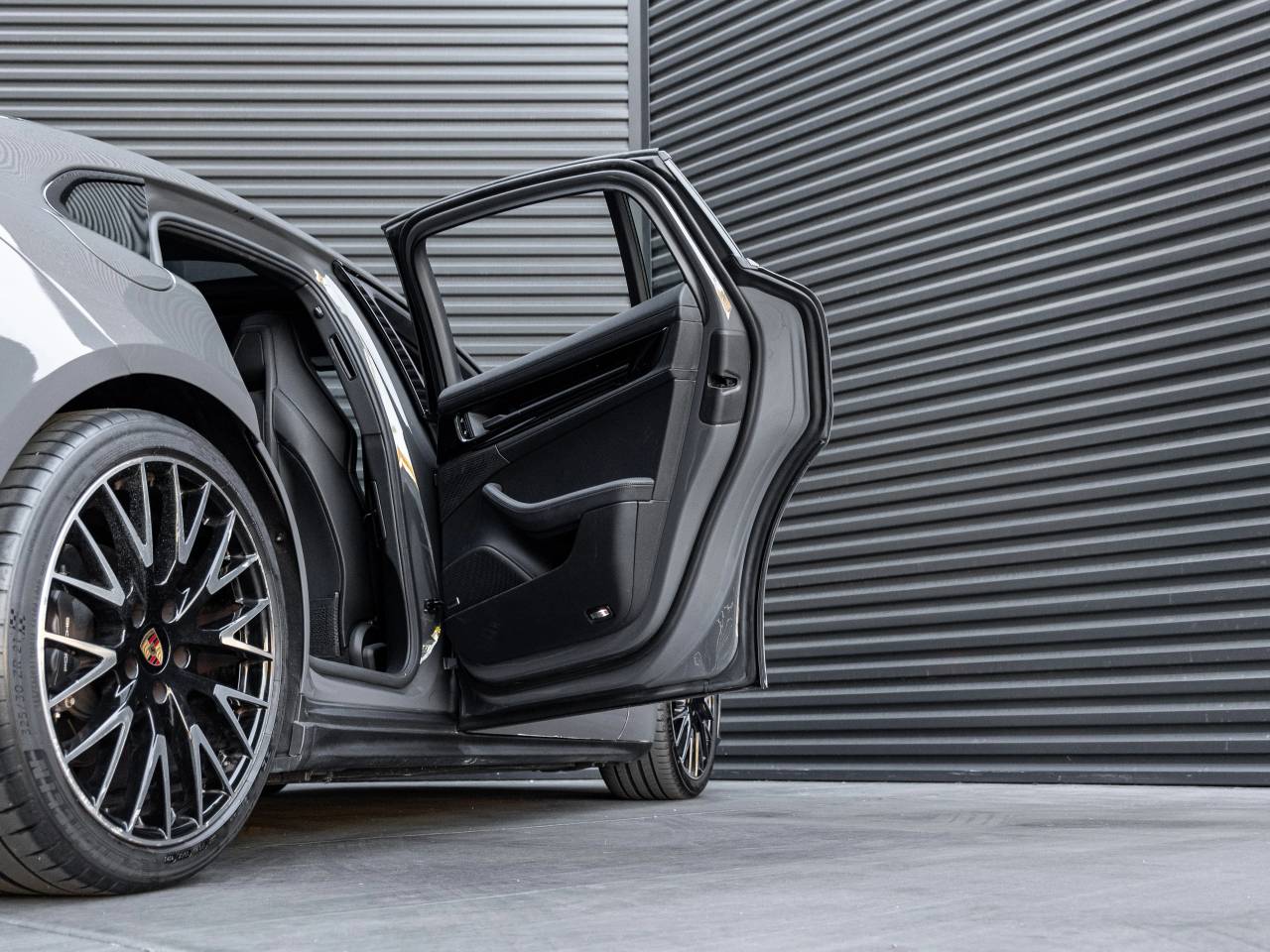 2025 Porsche Panamera Panamera 4