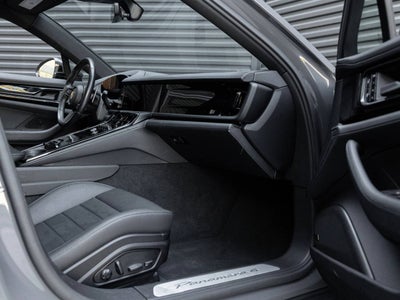 2025 Porsche Panamera Panamera 4
