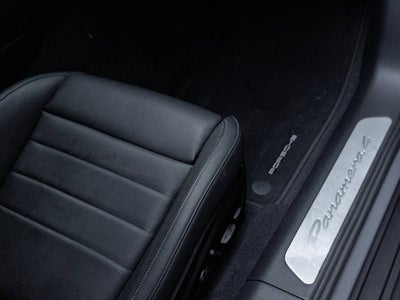 2025 Porsche Panamera Panamera 4