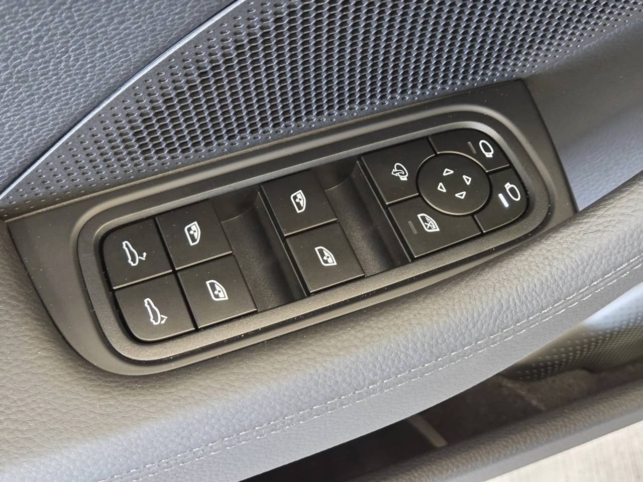 2025 Porsche Panamera Panamera