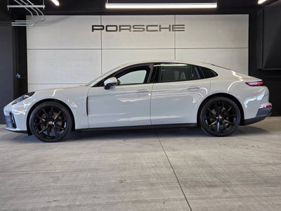 2025 Porsche Panamera Panamera