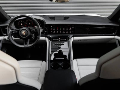 2025 Porsche Panamera Panamera