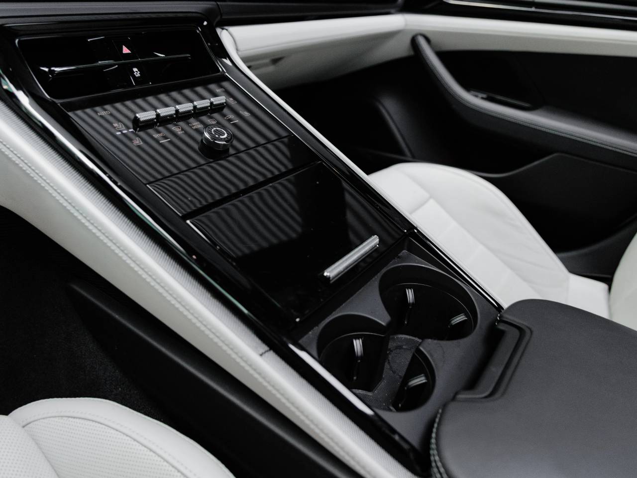2025 Porsche Panamera Panamera