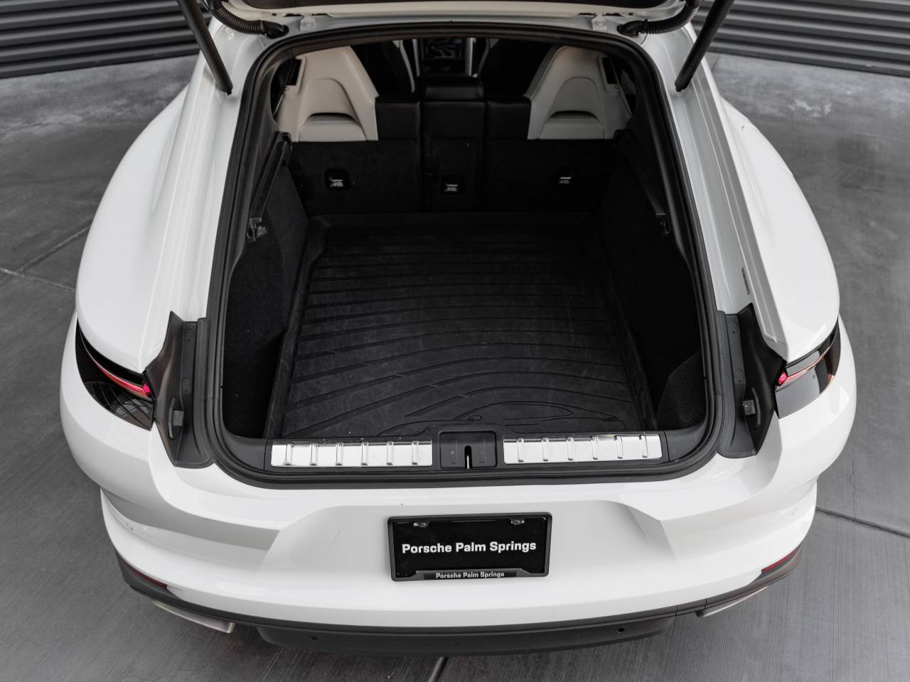 2025 Porsche Panamera Panamera