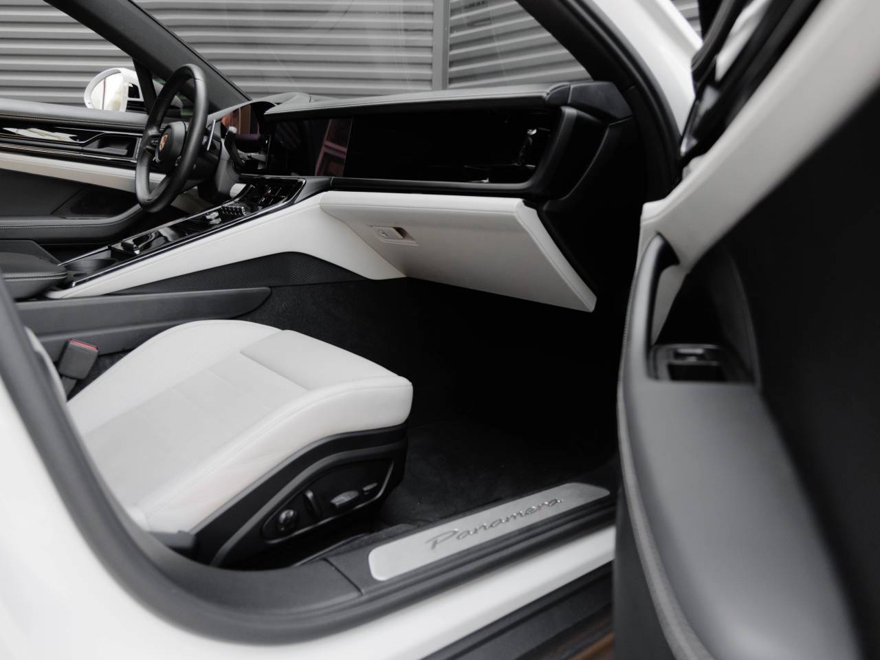 2025 Porsche Panamera Panamera
