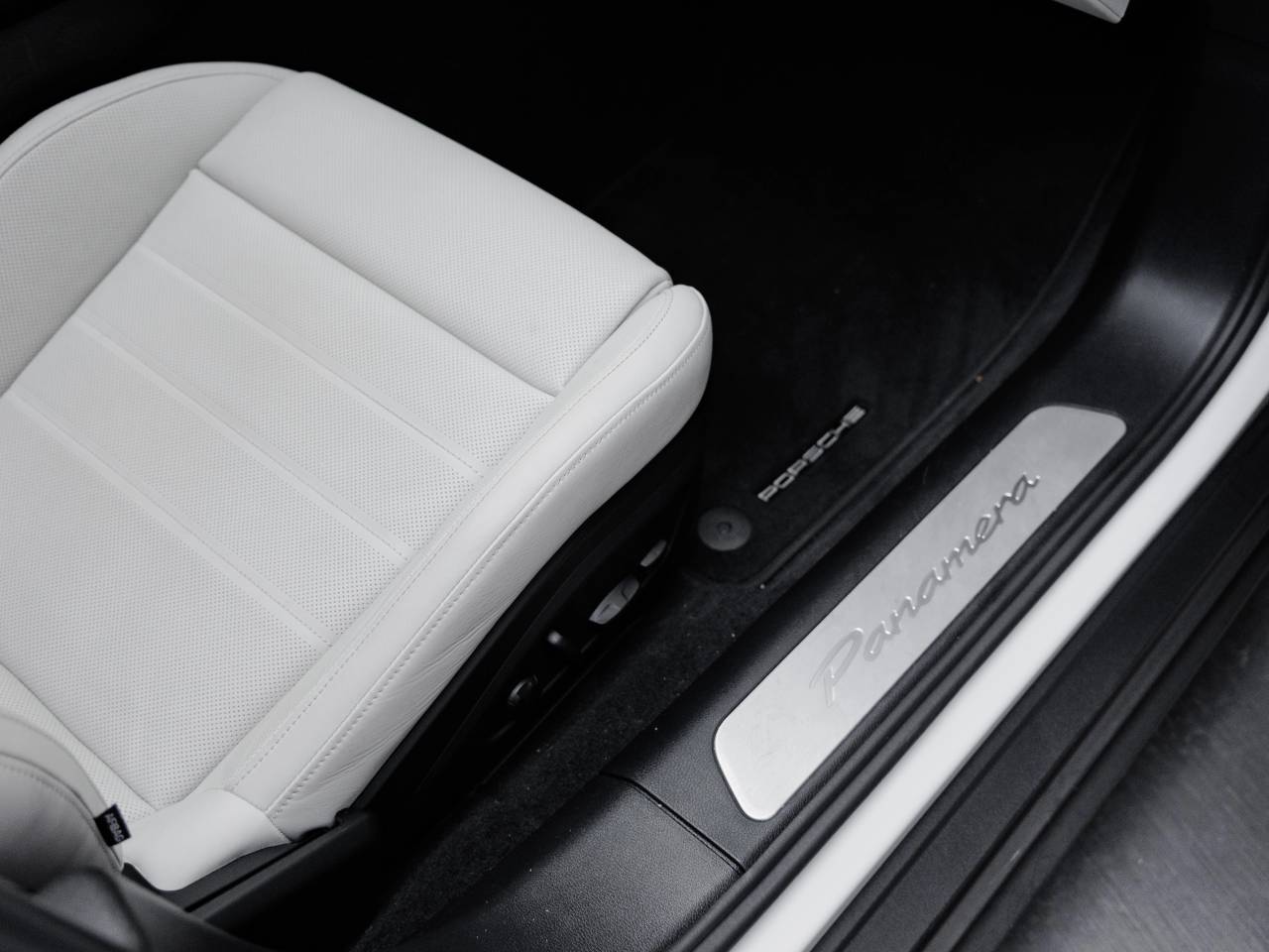 2025 Porsche Panamera Panamera