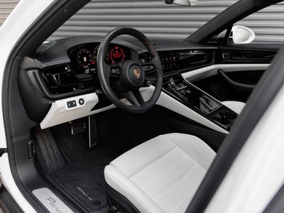 2025 Porsche Panamera Panamera