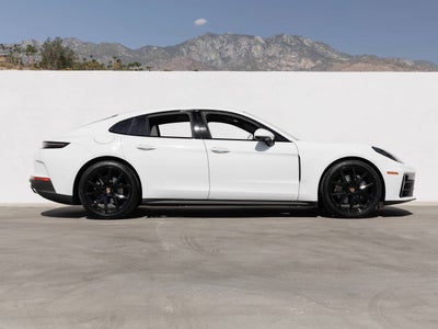 2025 Porsche Panamera Panamera