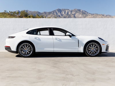 2026 Porsche Panamera Panamera 4