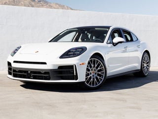 2026 Porsche Panamera 4