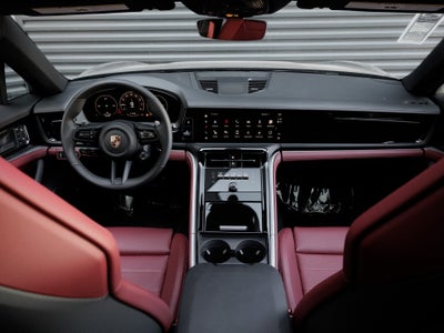 2025 Porsche Panamera Panamera
