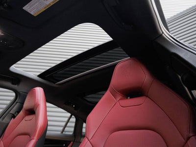 2025 Porsche Panamera Panamera