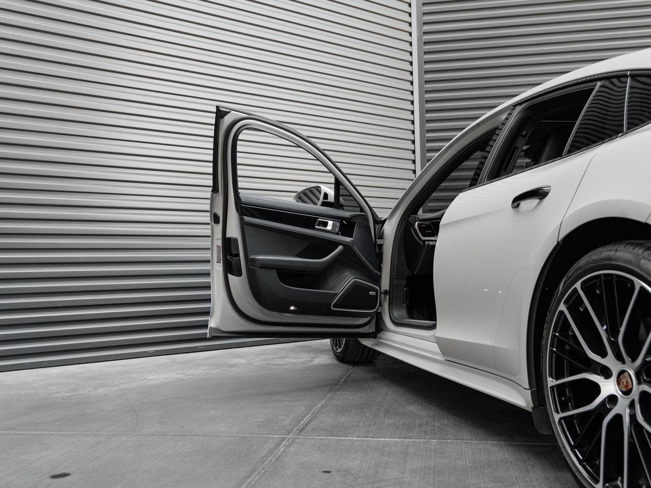 2023 Porsche Panamera 4S