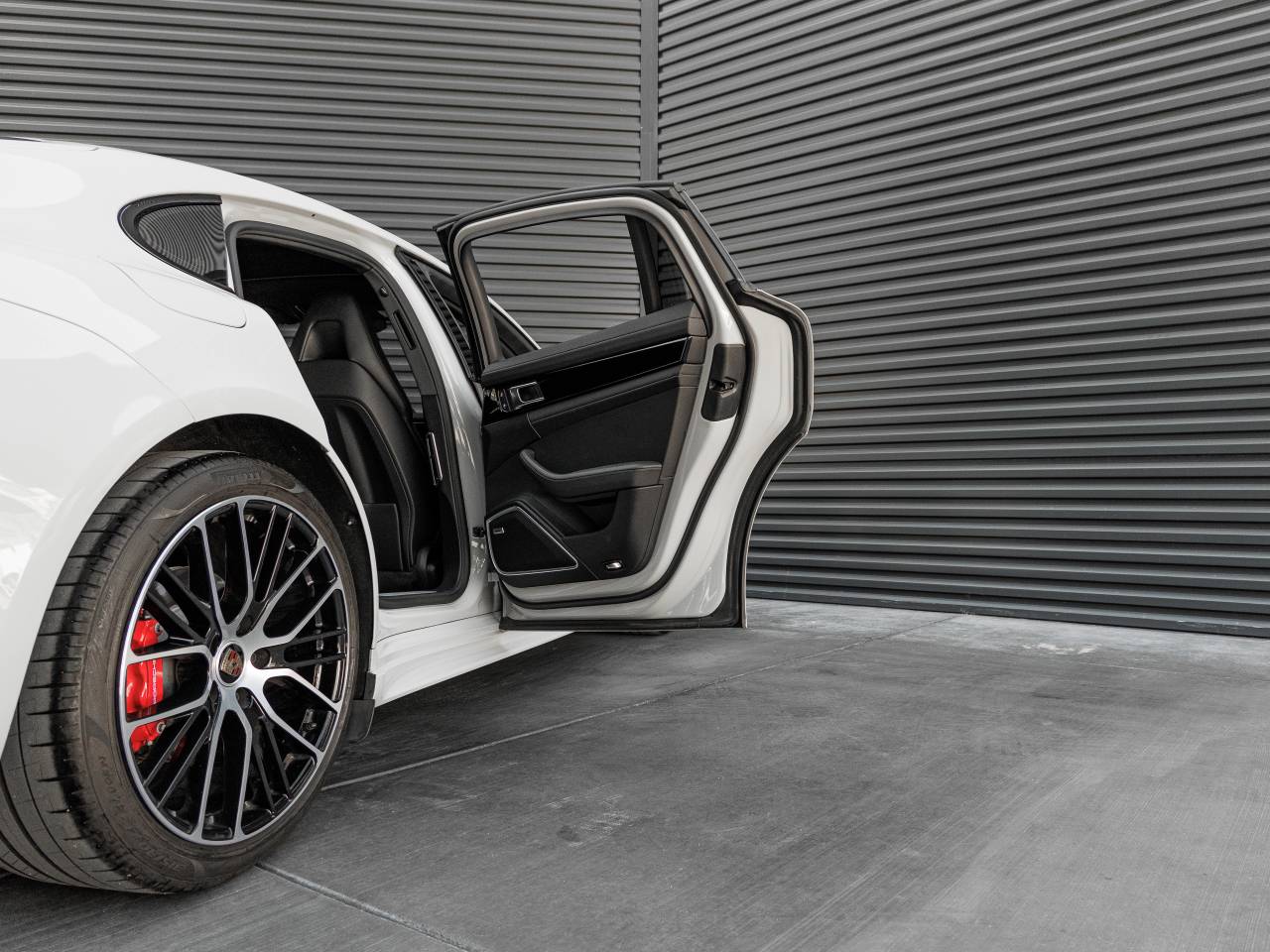 2023 Porsche Panamera 4S