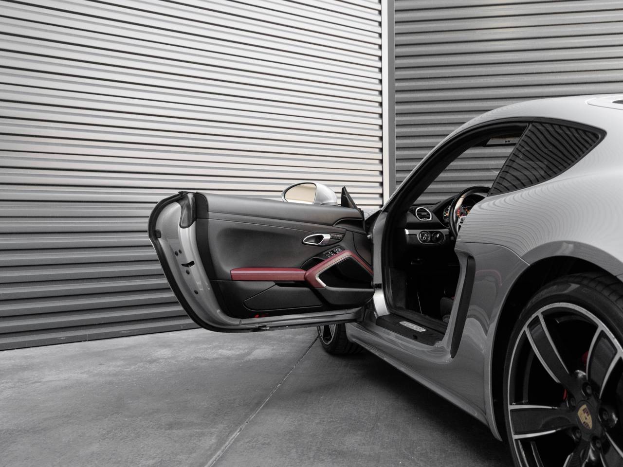 2018 Porsche 718 718 Cayman S