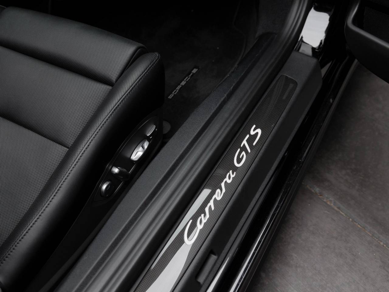 2017 Porsche 911 911 Carrera GTS