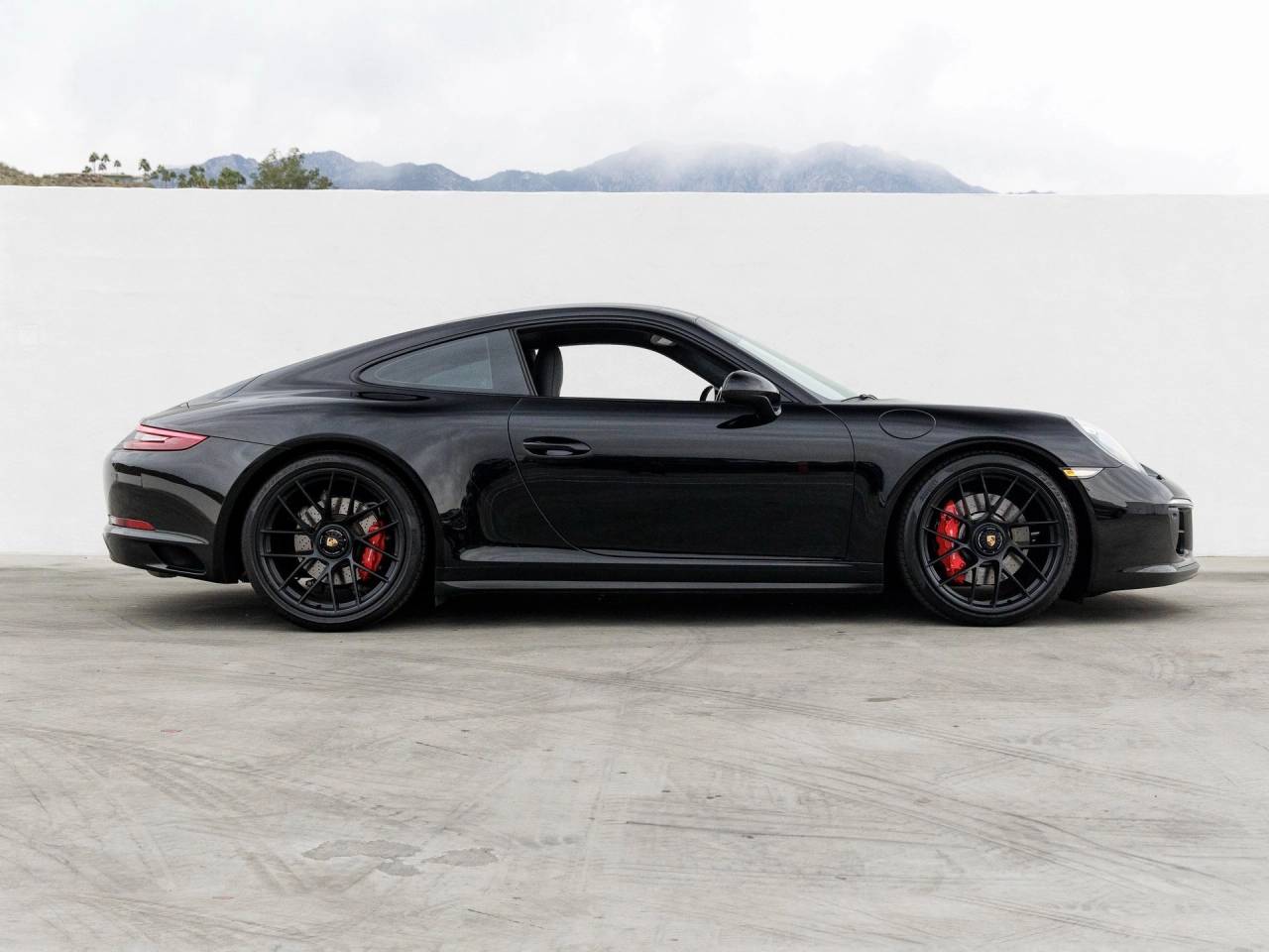 2017 Porsche 911 911 Carrera GTS