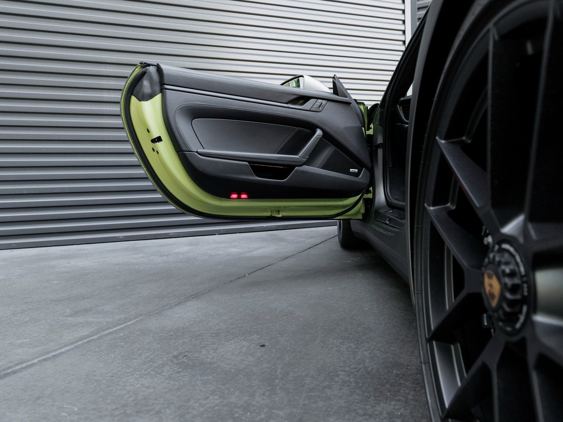 2025 Porsche 911 911 Carrera GTS