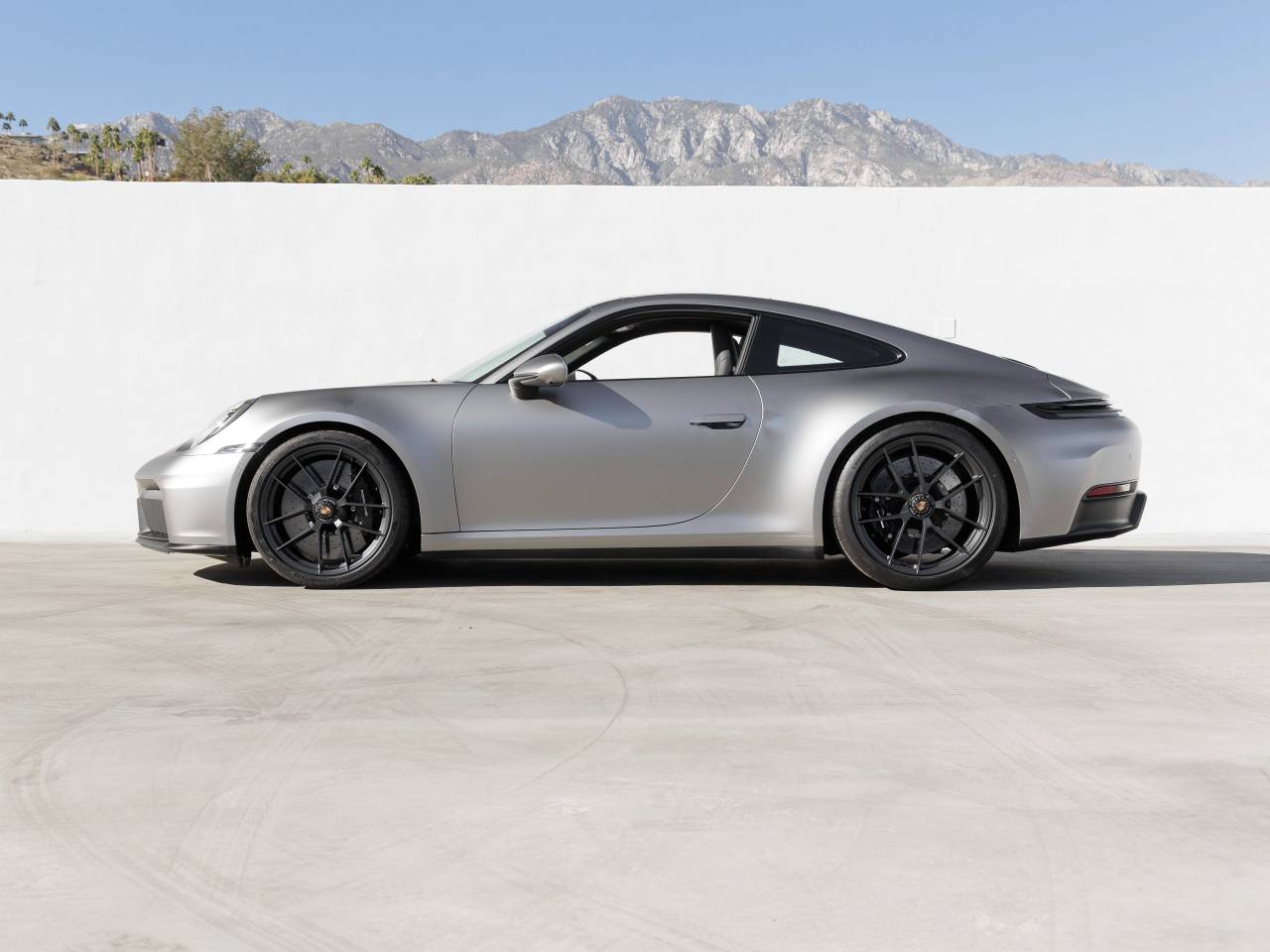 2025 Porsche 911 911 Carrera GTS