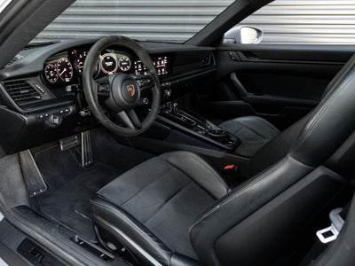 2023 Porsche 911 Carrera GTS