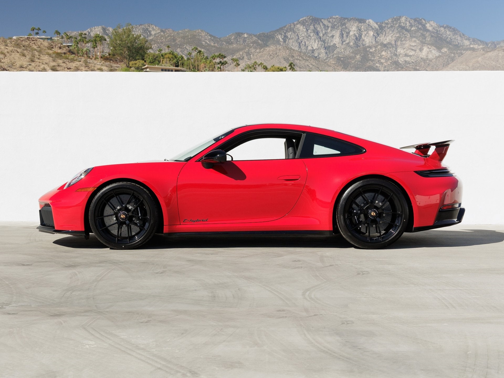 2025 Porsche 911 911 Carrera GTS