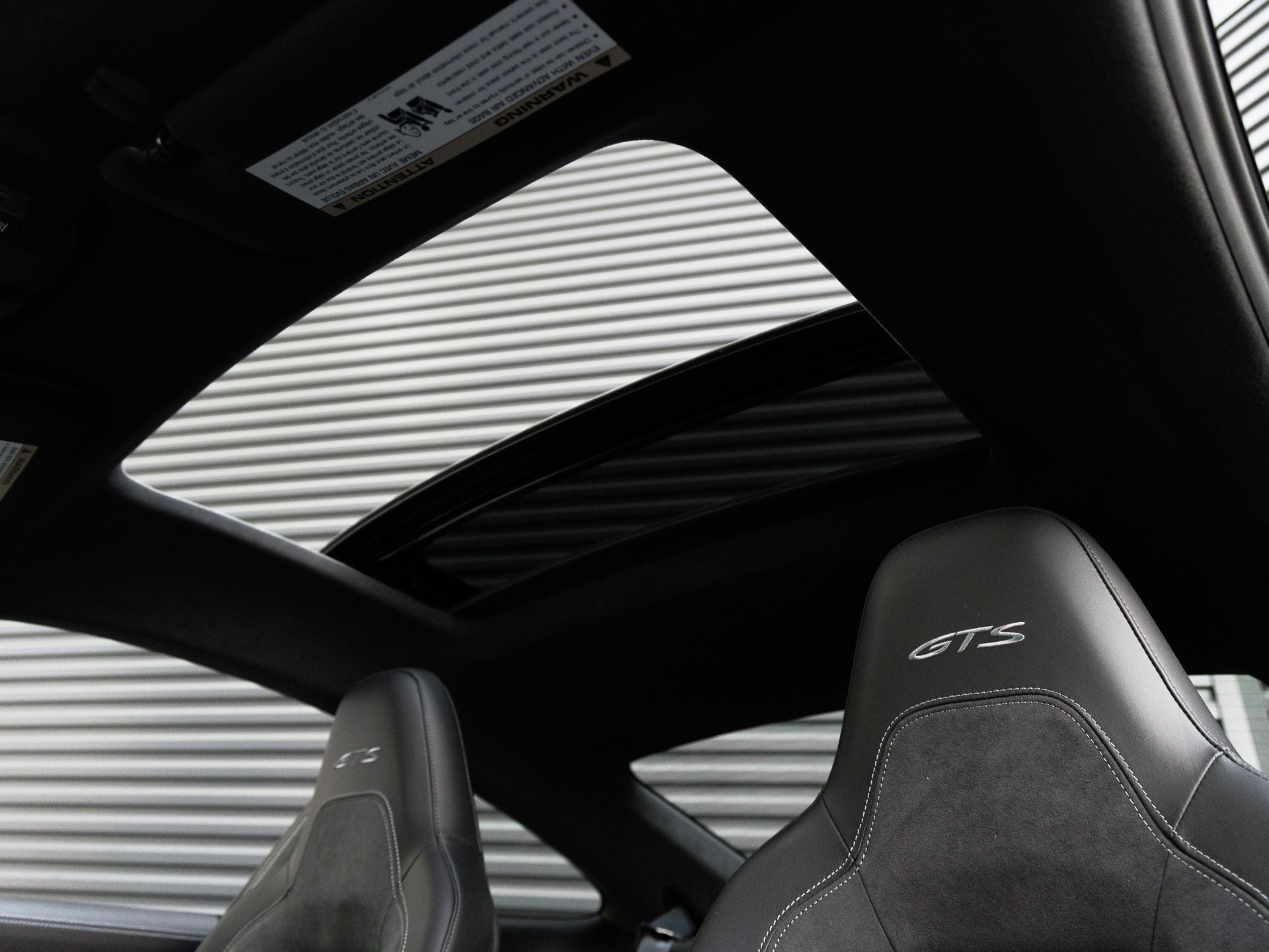 2025 Porsche 911 Carrera GTS