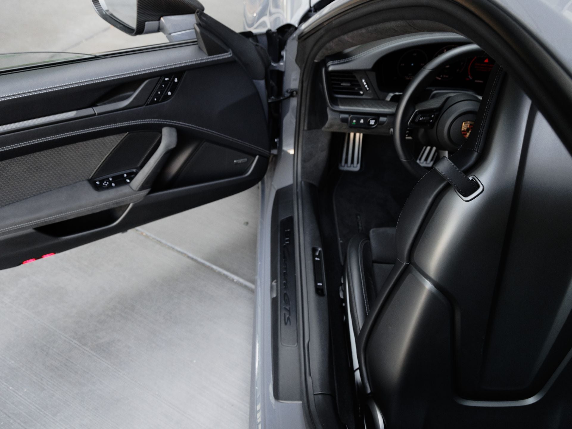 2025 Porsche 911 Carrera GTS