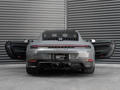 2025 Porsche 911 Carrera GTS