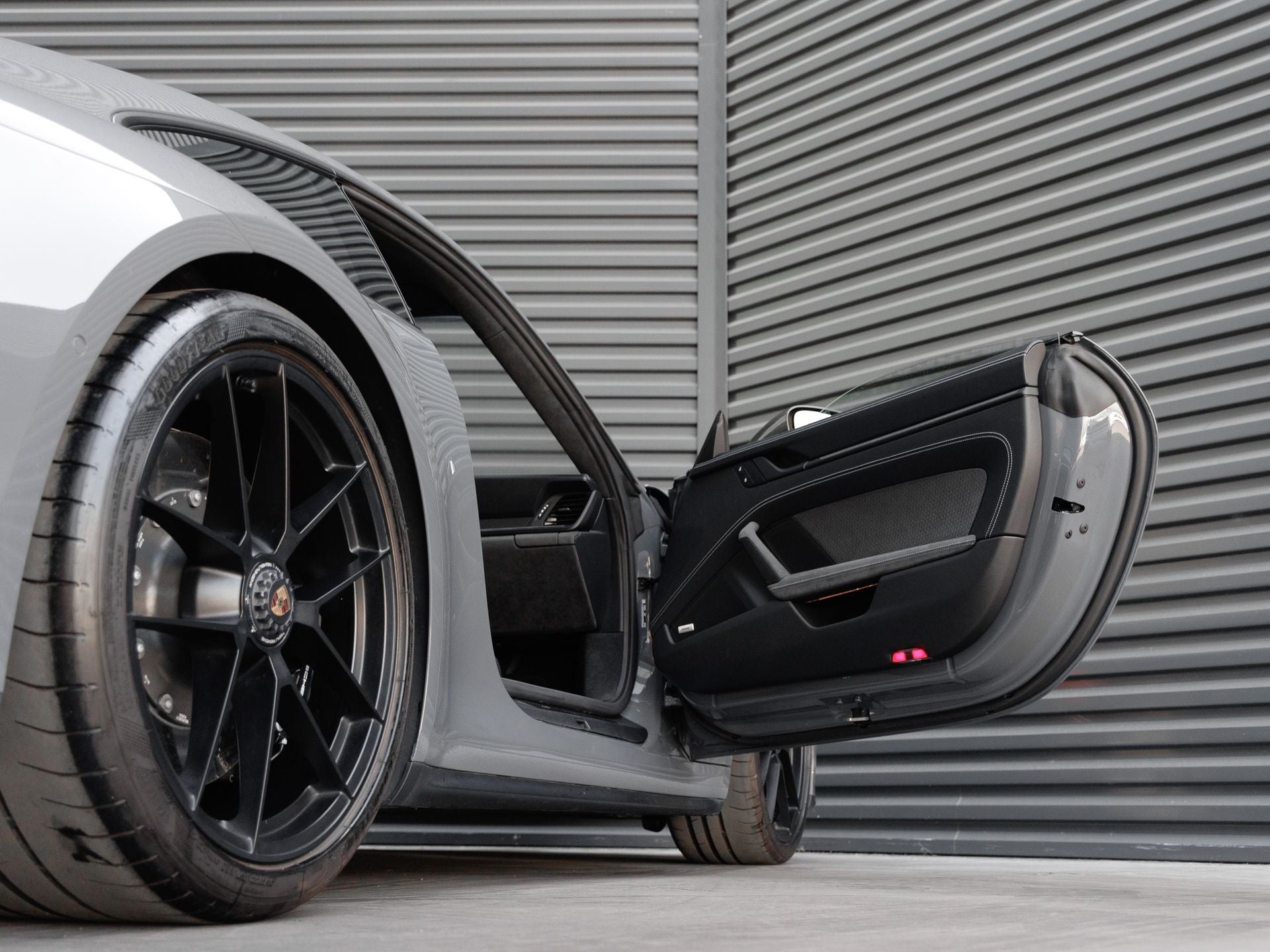 2025 Porsche 911 Carrera GTS