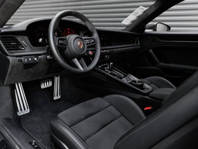 2025 Porsche 911 911 Carrera GTS