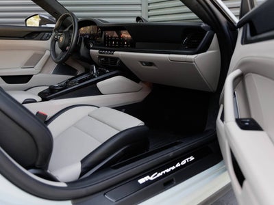 2025 Porsche 911 911 Carrera 4 GTS