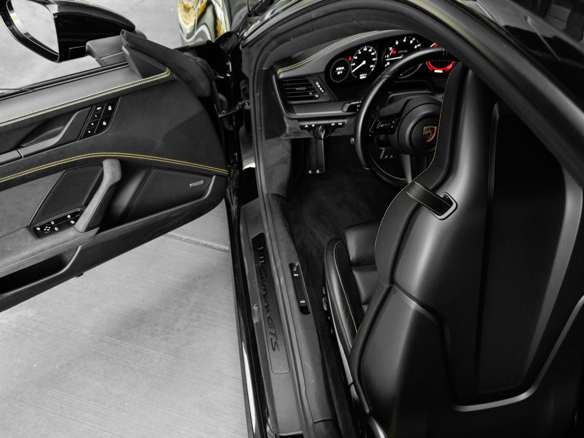2023 Porsche 911 Carrera GTS